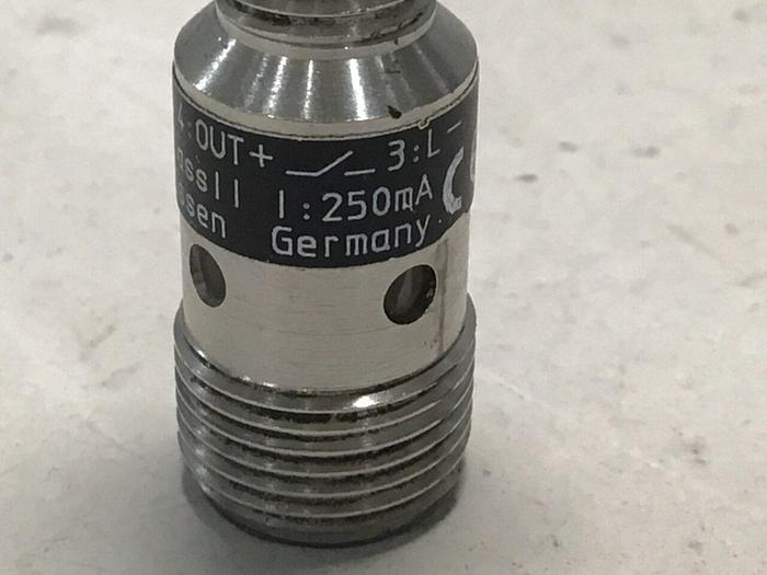 Used EFECTOR Proximity Switch IE5331 #115162