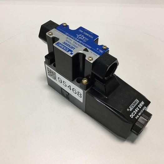 Used VICKERS Directional Control Valve DG4V32AMP7H750 #95468