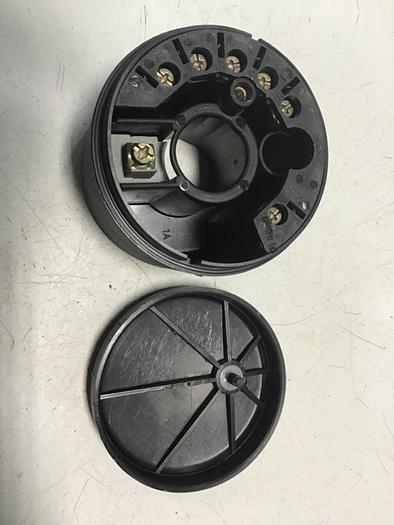 TELEMECANIQUE Stack Light Base XVA C211 #124870