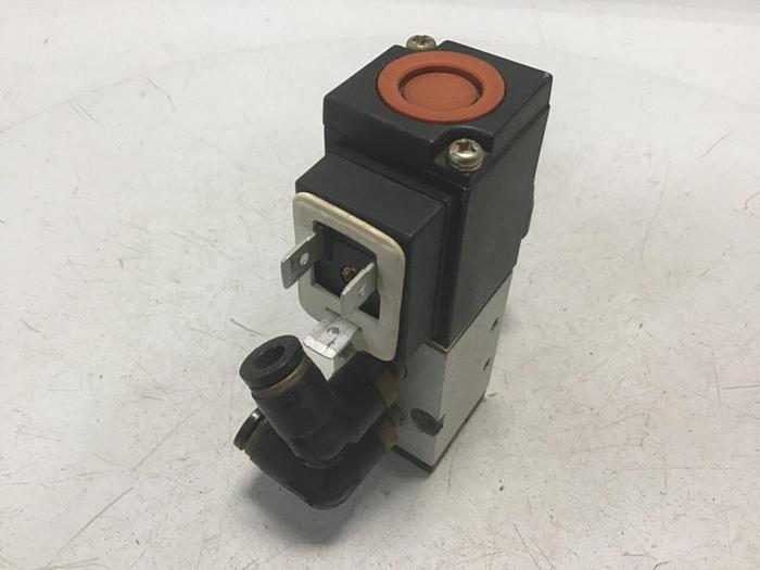 Used KOGANEI Air Valve 100-4E1-39-SR #124290