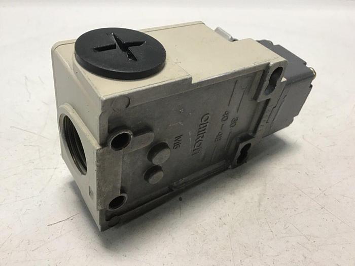 Used OMRON Limit Switch D4B-6C15N-SHI #121659