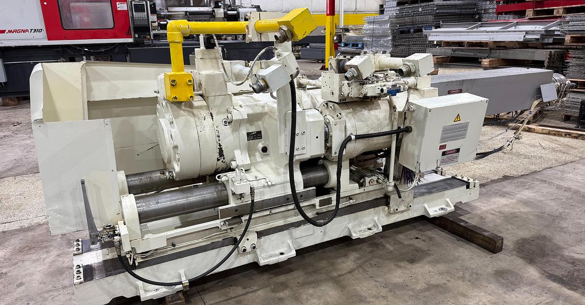 Used TOSHIBA ISF500SII-27B INJECTION UNIT
