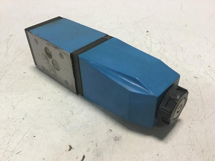 Used VICKERS Valve DG4V32AMUH730 #137504