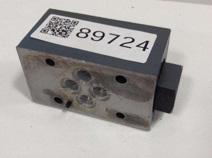 Used VICKERS Check Valve DGMDC 3 Y PK 41 #89724