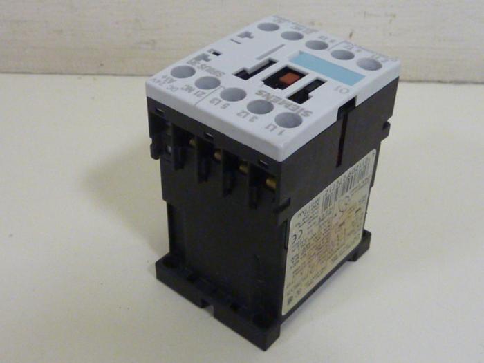 Used SIEMENS Contactor 3RT1016-1BB42 #63581