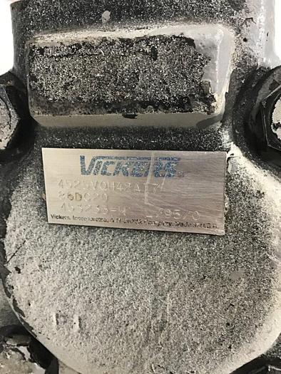 Used VICKERS Pump 4525VQH42A17 Used