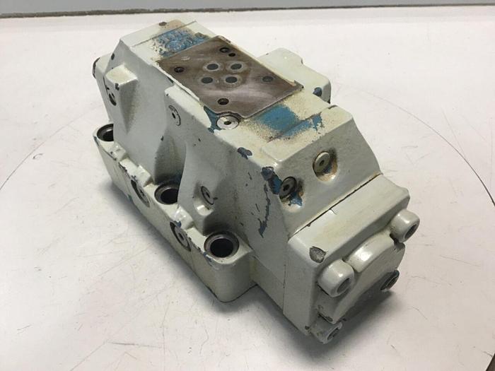 Used VICKERS Valve DG5S88CETMWB20 #129958