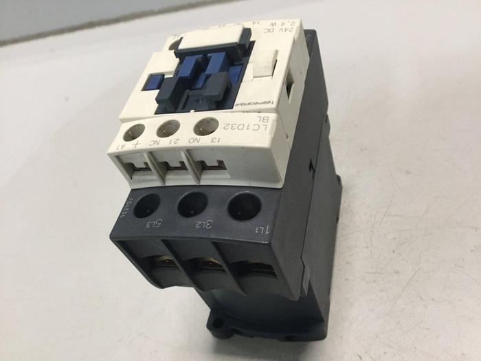 Used SCHNEIDER ELECTRIC Contactor LC1D32 #103114