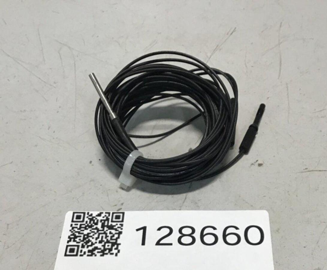 Used OMRON Fiber Optic Sensor E32-D32 USED