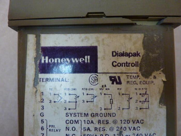 Used HONEYWELL Controller 24001458-001 #27760