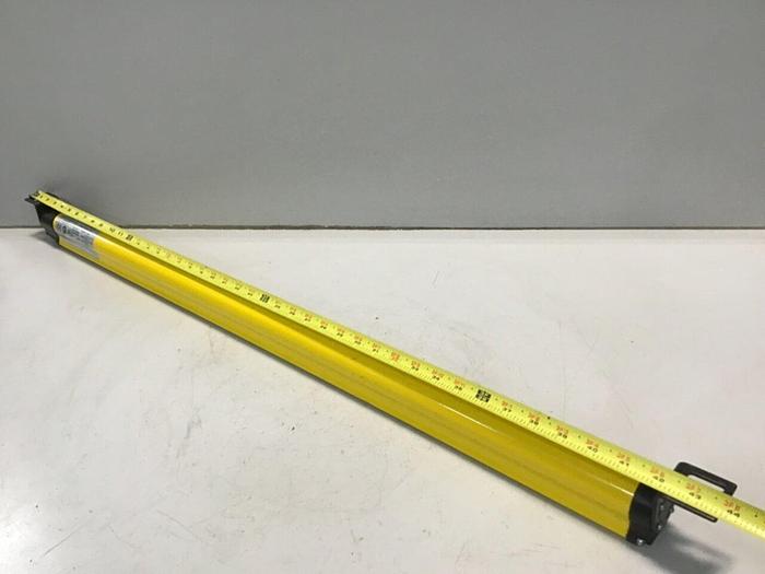 Used ALLEN BRADLEY Light Curtain R4J0960YD Used