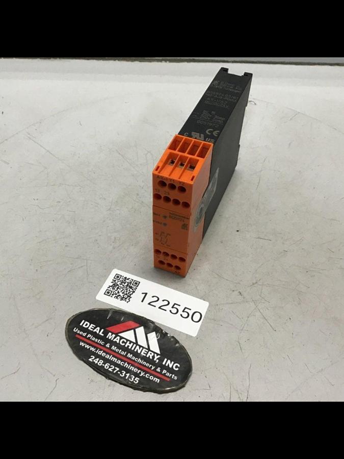 Used DOLD Safemaster Relay BG5924.02/61 USED