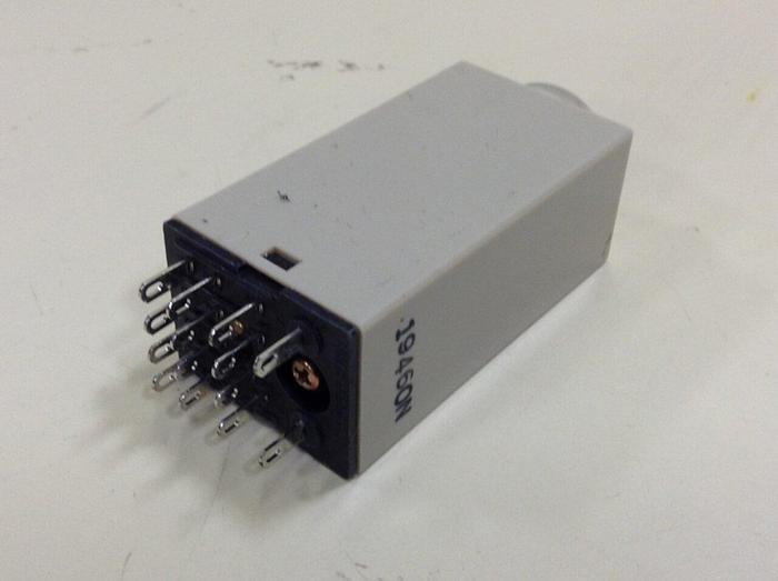 OMRON Timer H3Y-4-10 SECOND #79509