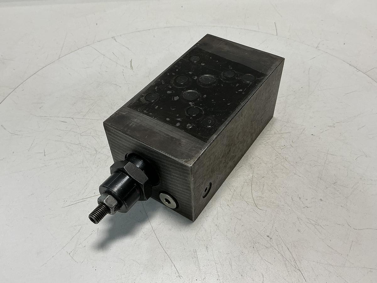 Used VICKERS DGMX2-5-PP-FW-S-30-EN417