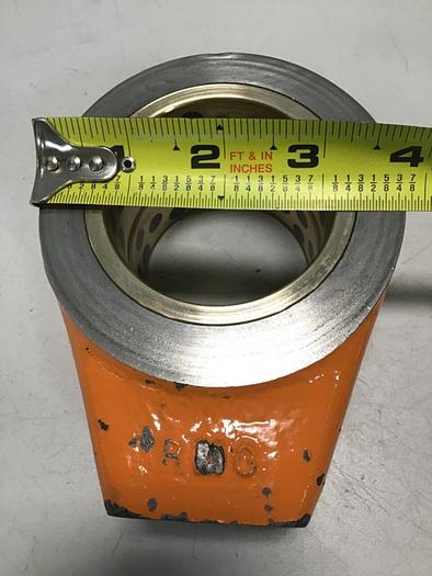 Used CINCINNATI MILACRON Crosshead Sled Cylinder Mount 5038203 #111636