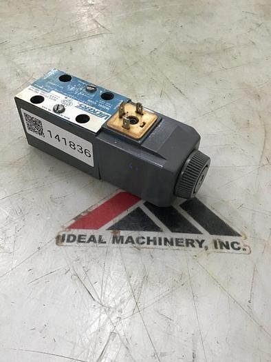 Used VICKERS Valve DG4V-3-22A-M-U-HL7-60 Used