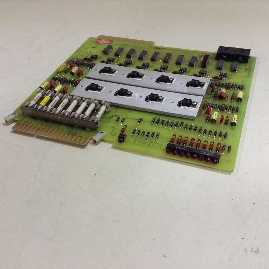 Used CINCINNATI MILACRON Output Board 3-531-3563A USED