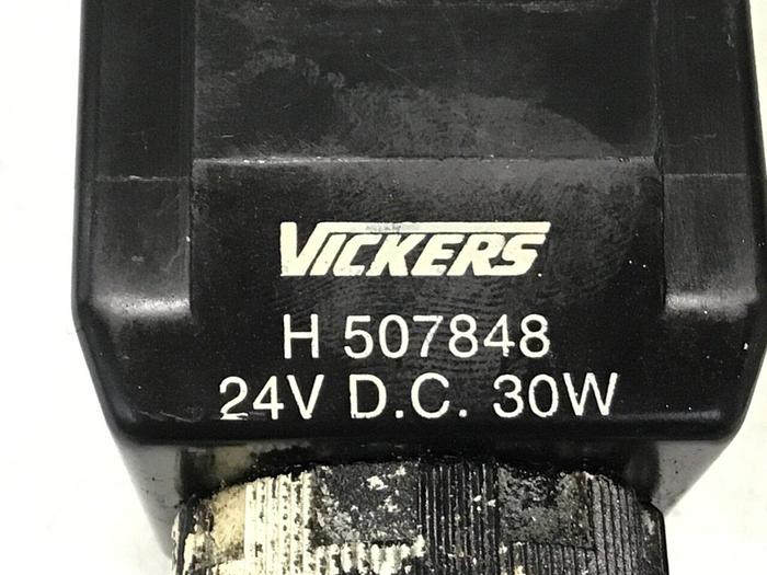 Used VICKERS Valves DG4V-3-2AL-M-U-HL7-60 Used