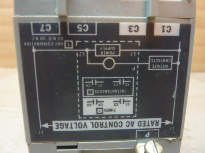 Used ALLEN BRADLEY Relay 700-RT00N000A1 SER B #31112