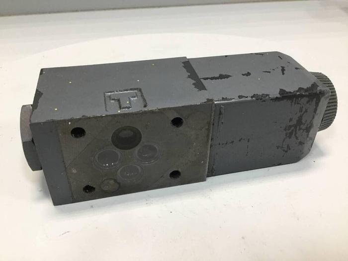Used VICKERS Directional Hydraulic Valve DG4V322AMUHL760 Used