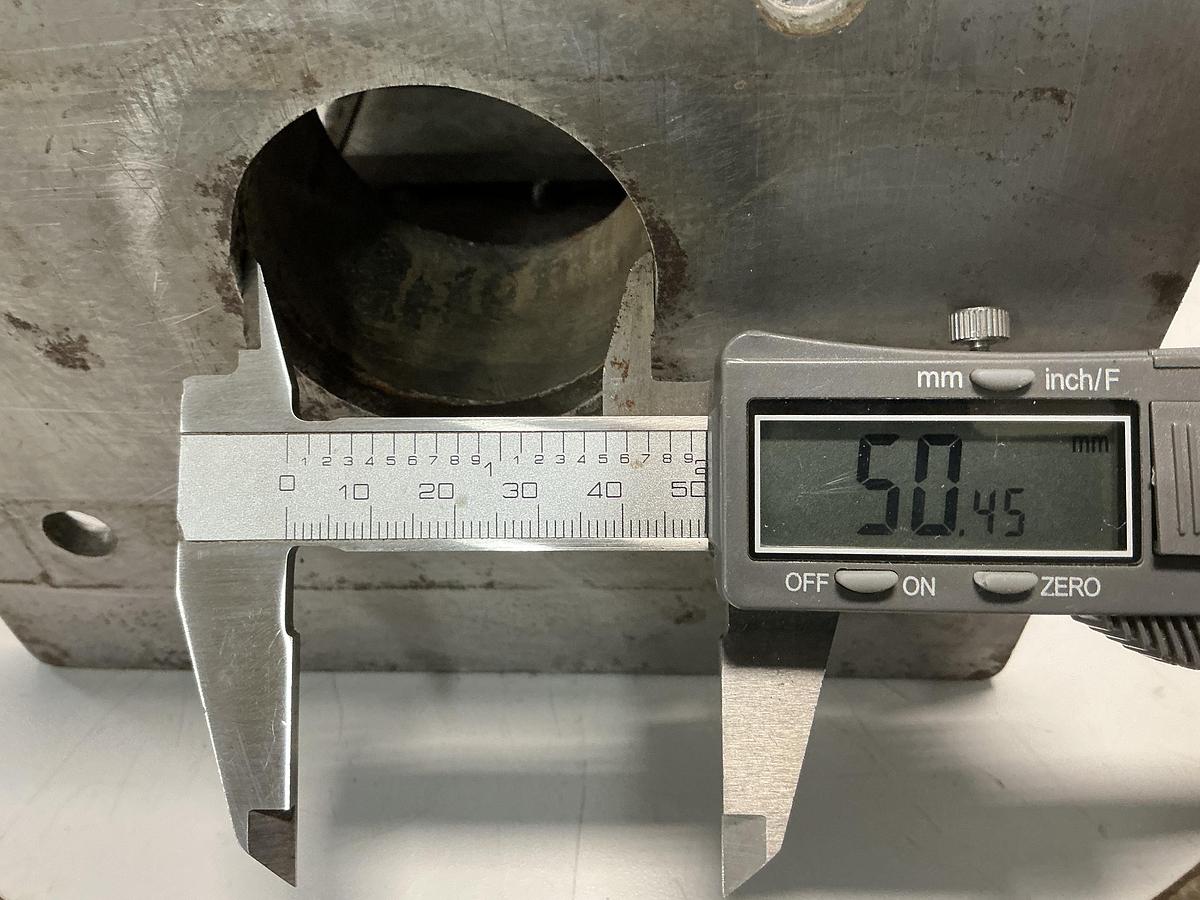 Used METAL FABRICATOR NO MODEL NUMBER / NO TAG