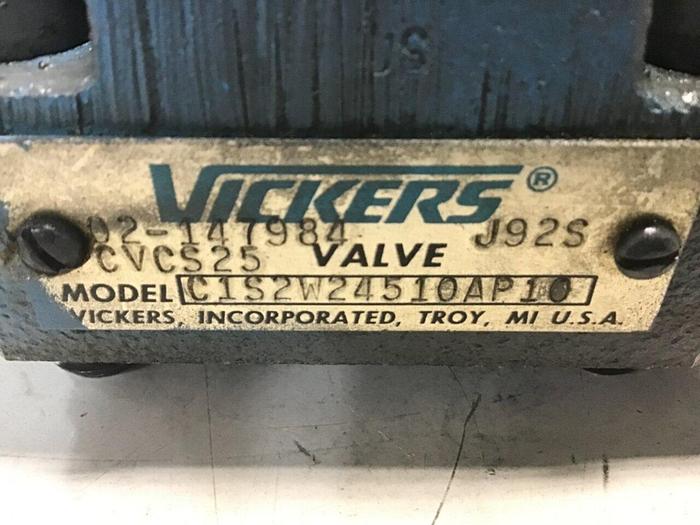 Used VICKERS Valves DG4V-3-2AL-M-U-HL7-60 Used
