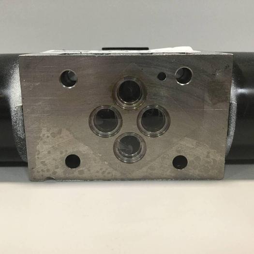 Used TOKIMEC Directional Control Valve DG4V-3-6C-M-P7-H-7-52 #95000
