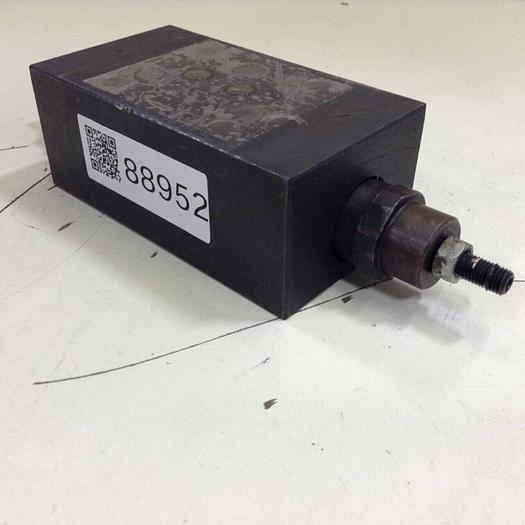 Used VICKERS Flow Control Valve DGMFN5XARWB2W30 #88952