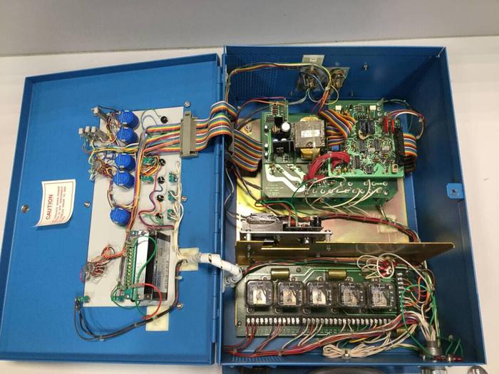 Used DME Multi Parameter Process Control DME 4000 Used