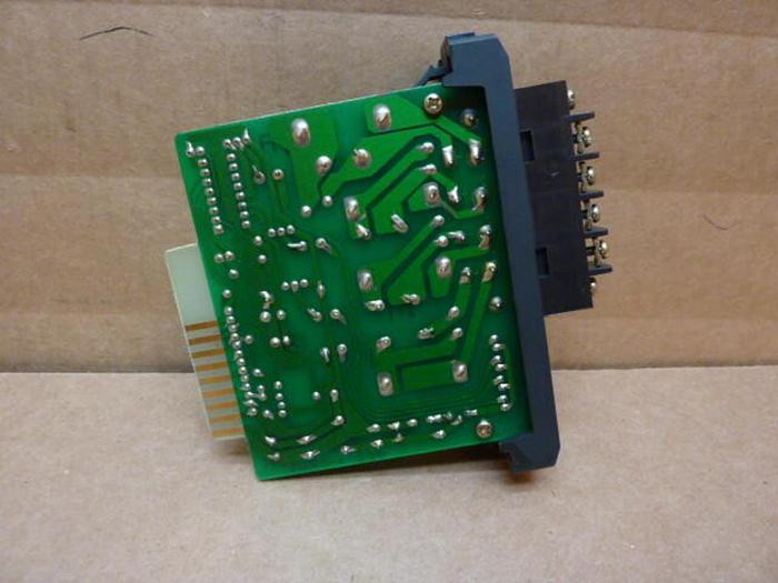 Used GENERAL ELECTRIC / GE AC Output Module IC610MDL176A #27649