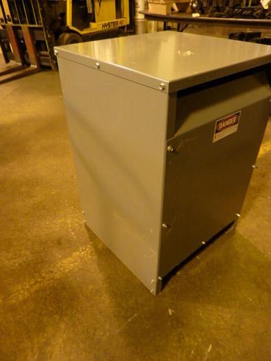Used DUPLICATE ENTRY / DNL / SQUARE D 45 kVA Insulated Transformer 45T76H Used