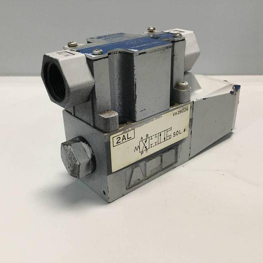 Used VICKERS Tokimec Directional Control Valve DG4V-3-2AL-M-P7-H-7-50 #91787