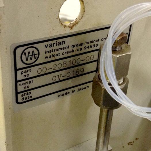 Used VARIAN Variable Wavelength Detector w/ HPLC Pump 2050 / 2010 #75898