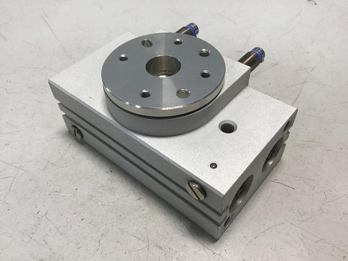 Used KOGANEI Rotary Actuator RAT10-180-SS2 USED