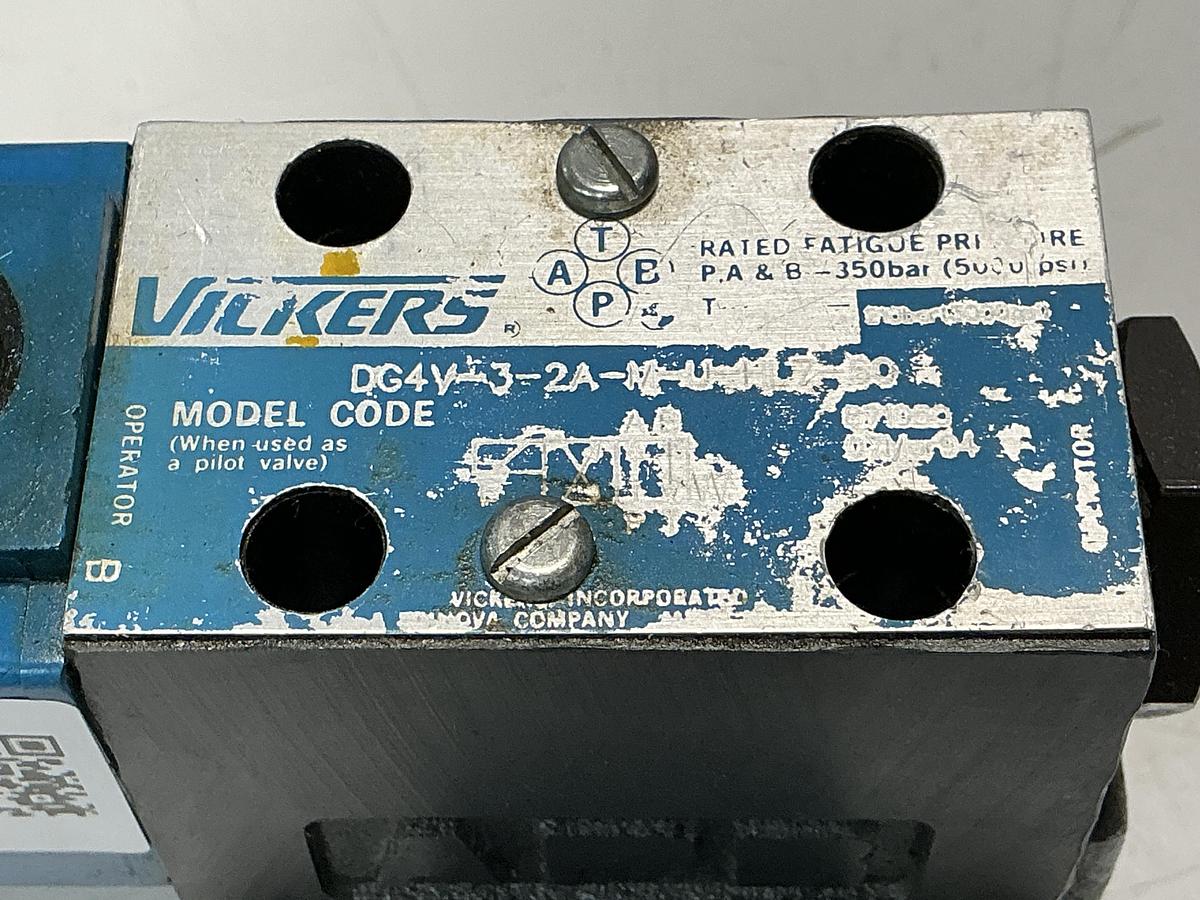 Used VICKERS DG4V-3-2A-M-U-HL7-60