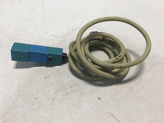 Used YAMATAKE Proximity Switch FL2-4A6S #128187