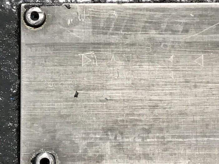 Used VICKERS Solenoid Directional Valve DG4V-3-6C-M-U-HL7-60-B13 Used