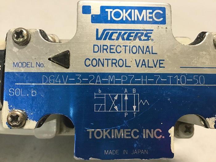 Used VICKERS Valve DG4V-3-2A-M-P7-H-7-T10-50 #129705