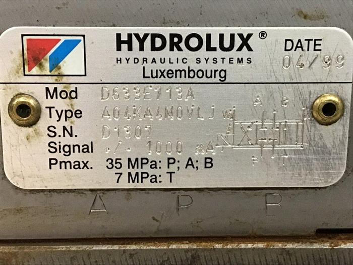 Used MOOG Servo Valve HPN-715903 USED