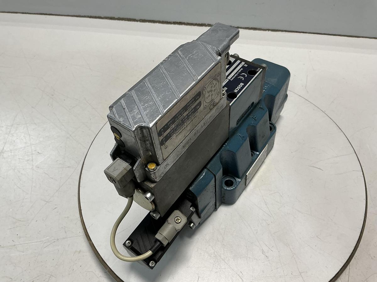 Used BOSCH 0 811 404 607