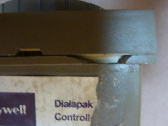 Used HONEYWELL Controller 24001458-001 #27760