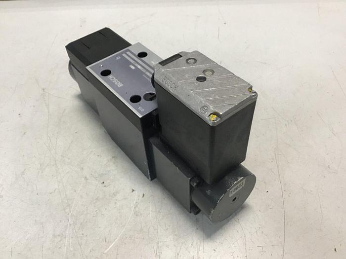 Used BOSCH SERVO Proportional Valve 0 811 404 851 USED