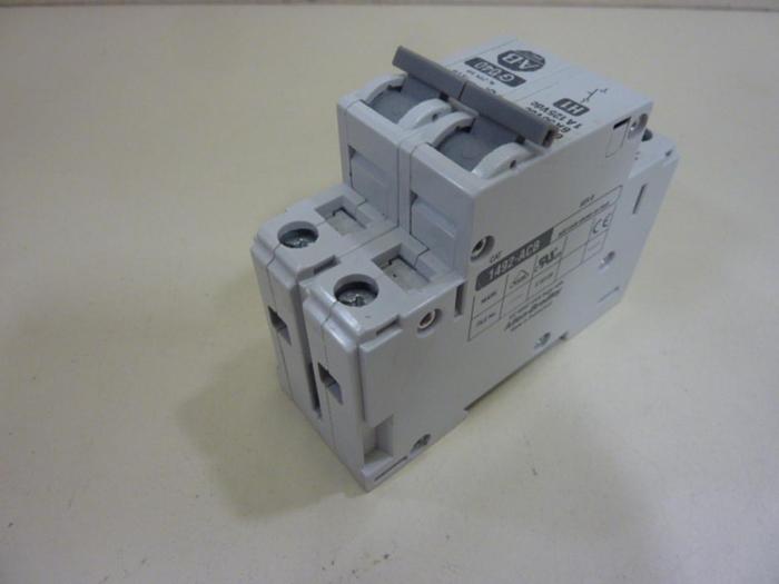 Used ALLEN BRADLEY 4 Amp Circuit Breaker 1492-CB1/G040 SER C #64511