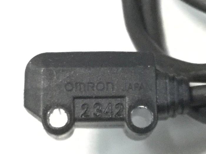 Used OMRON Photoelectric Sensor E3T-ST11 #99354