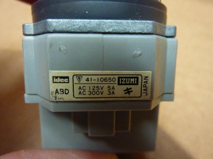 Used IDEC Push Button 41-10650 BLACK #38207