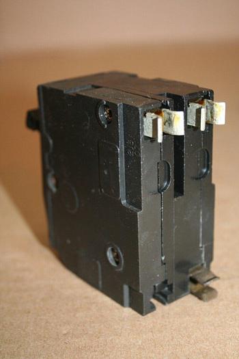 Used SQUARE D 30 Amp Circuit Breaker QO230 #51658