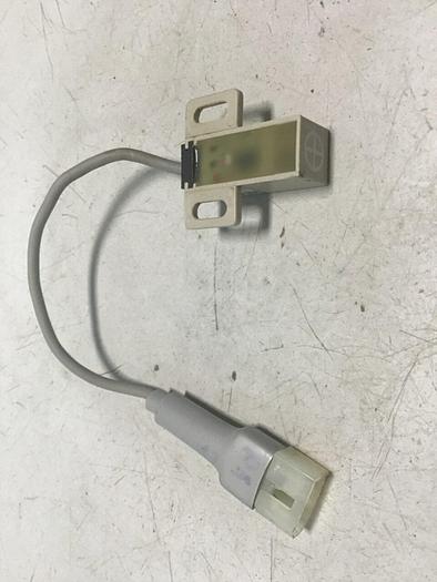Used FUJI ELECTRIC Proximity Switch PE-B4D #128110