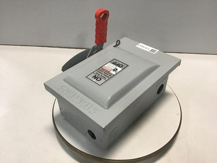 Used SIEMENS 30 Amp Safety Disconnect Switch HNF361 VBII #137843