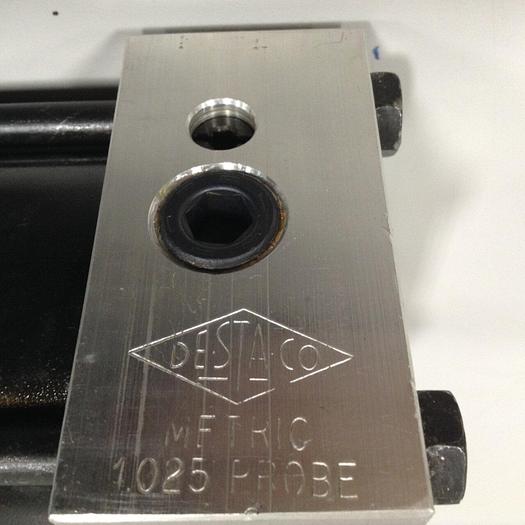 Used DESTACO Pneumatic Hold Clamp 994MAL-032M-90A-97-11-DS #90055