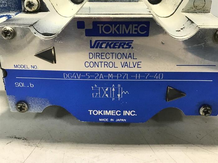 Used VICKERS Valve DG4V-5-2A-M-P7L-H-7-40 Used